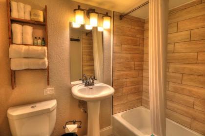River Edge Inn - image 5