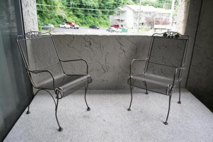 Olde Gatlinburg Rentals - image 20