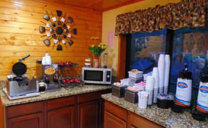 Baymont by Wyndham Gatlinburg On The River - image 20