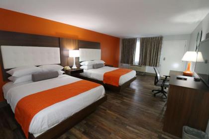 Howard Johnson by Wyndham Downtown Gatlinburg - image 20