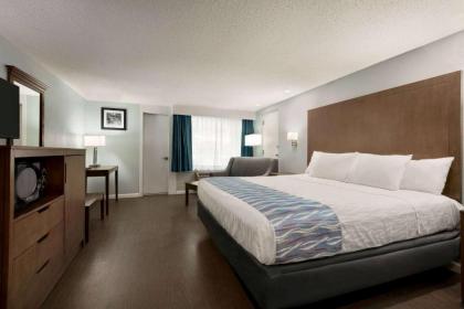 Gatlinburg River Inn - image 1