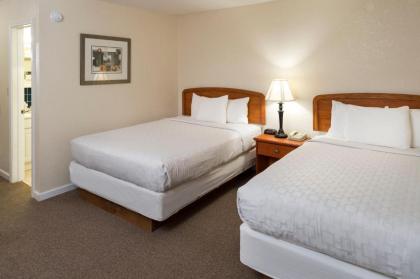Belle Aire Motel - image 10