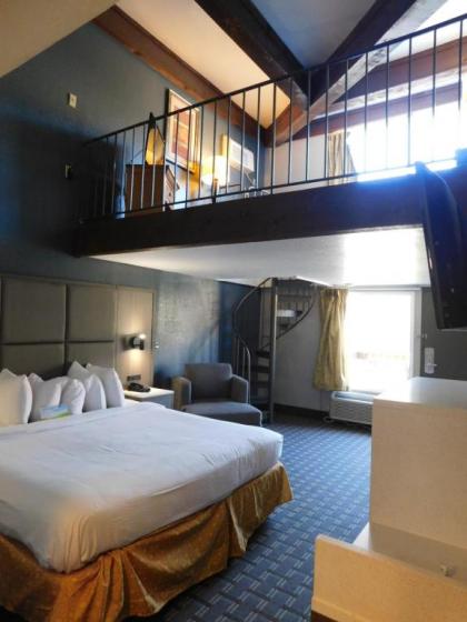 Days Inn & Suites by Wyndham Downtown Gatlinburg Parkway - image 13