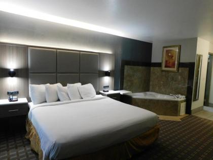 Days Inn & Suites by Wyndham Downtown Gatlinburg Parkway - image 19