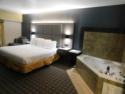 Days Inn & Suites by Wyndham Downtown Gatlinburg Parkway - image 20