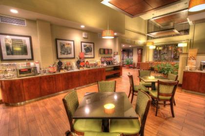 Hampton Inn By Hilton Gatlinburg - image 12