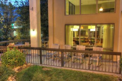 Hampton Inn By Hilton Gatlinburg - image 16