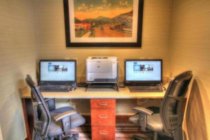 Hampton Inn By Hilton Gatlinburg - image 9
