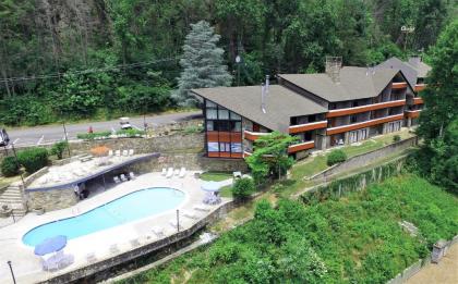 Chalet Inn - image 15