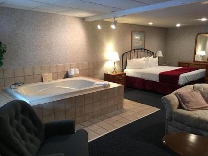 Zoders Inn and Suites - image 3