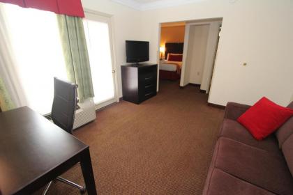 Black Bear Inn & Suites - image 10