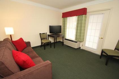 Black Bear Inn & Suites - image 16