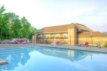 Clarion Pointe Downtown Gatlinburg - image 5