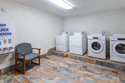 Quality Inn Creekside Gatlinburg - image 10