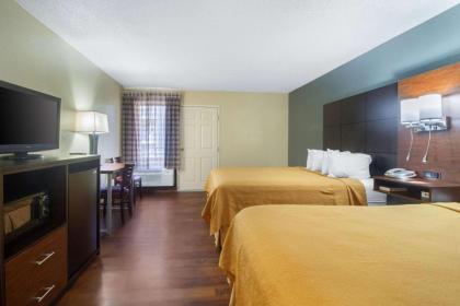 Econo Lodge Inn & Suites At The Conference Center - image 6