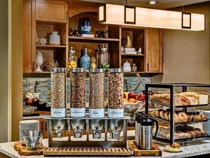 Hilton Garden Inn Gatlinburg - image 11