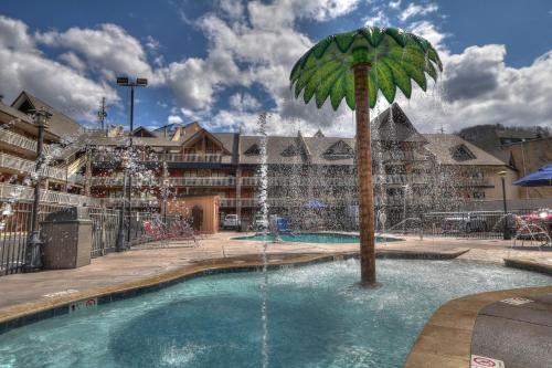 Crossroads Inn & Suites - main image