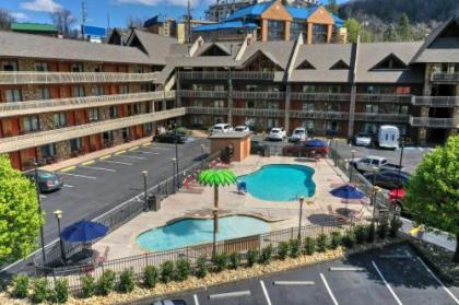 Crossroads Inn & Suites - image 12
