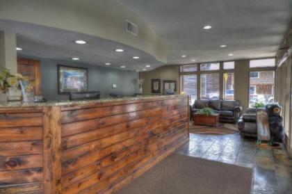 Crossroads Inn & Suites - image 13
