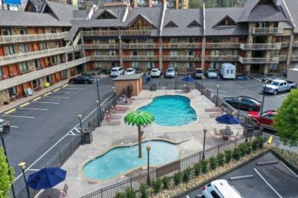 Crossroads Inn & Suites - image 19