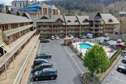 Crossroads Inn & Suites - image 20