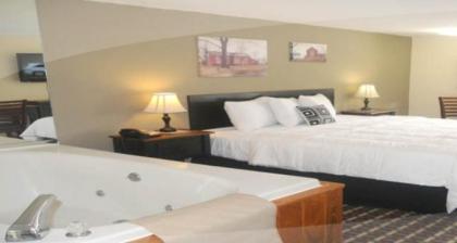Country Town N' Suites - image 10