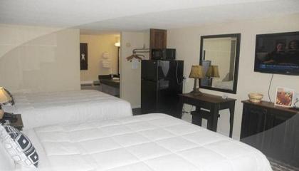 Country Town N' Suites - image 13