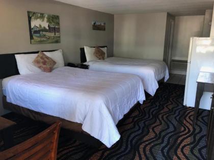 Country Town N' Suites - image 17