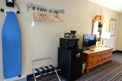 SureStay Plus Hotel by Best Western Gatlinburg - image 12