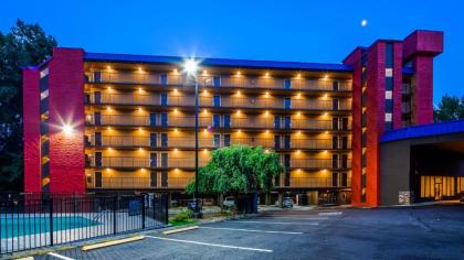 SureStay Plus Hotel by Best Western Gatlinburg - image 17
