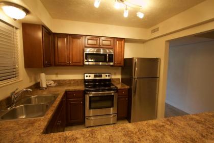 Laurel Point Resort by Capital Vacations - image 15