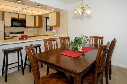 Laurel Point Resort by Capital Vacations - image 19