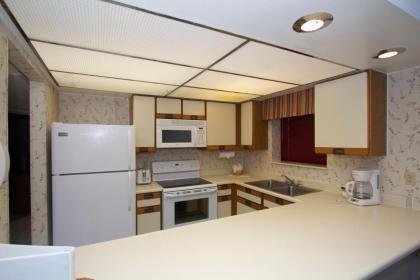 Laurel Point Resort by Capital Vacations - image 4