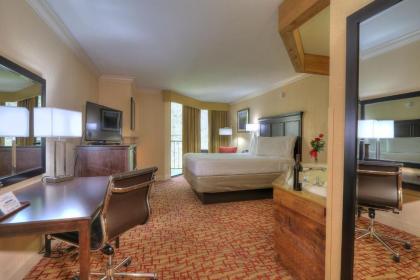 Edgewater Hotel and Conference Center - image 7
