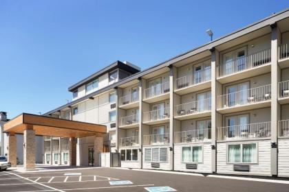 Country Inn & Suites by Radisson Gatlinburg TN - image 10