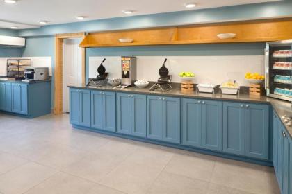 Country Inn & Suites by Radisson Gatlinburg TN - image 13