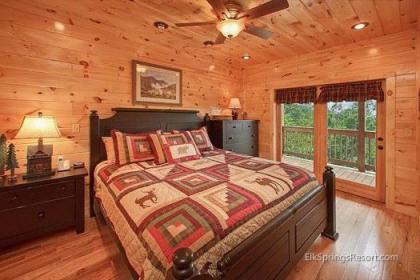 Knotty Pine Delight Holiday home - image 6