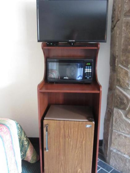 LeConte Motor Lodge A Ramada by Wyndham - image 12