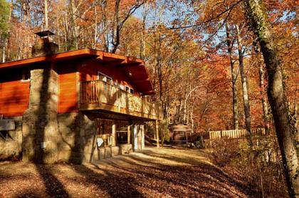 #820 Honeymoon Hideaway - image 8
