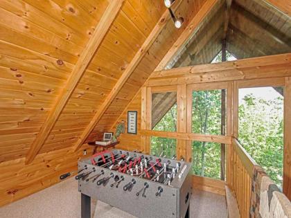 Bear Country Cabin 2 Bedrooms Sleeps 6 Private Foosball Hot Tub - image 8