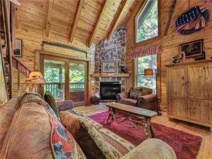 Buckhorn 2 Bedrooms Sleeps 6 WiFi Jetted Tub Fireplace Hot Tub - image 1