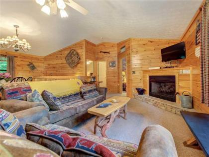 Great Expectations 3 Bedrooms Fireplace Pool Table Hot Tub Sleeps 10 - image 1