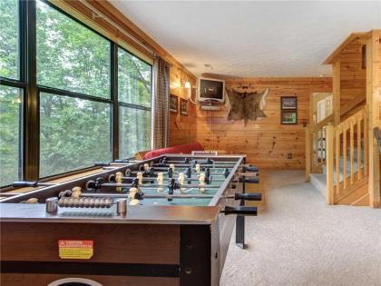 Great Expectations 3 Bedrooms Fireplace Pool Table Hot Tub Sleeps 10 - image 11