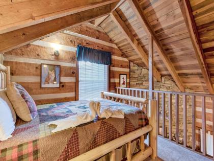 Fox Den 2 Bedrooms Sleeps 4 Whirlpool Tub Deck Yard Hot Tub - image 13