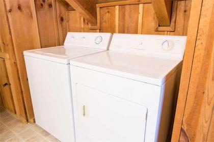 Fox Den 2 Bedrooms Sleeps 4 Whirlpool Tub Deck Yard Hot Tub - image 14