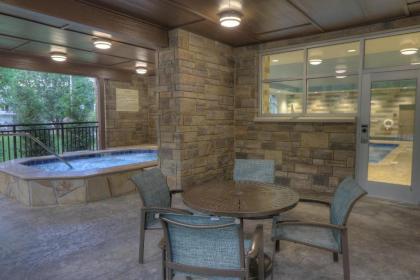 Hampton Inn By Hilton Gatlinburg Historic Nature Trail TN - image 15