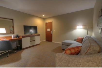Hampton Inn By Hilton Gatlinburg Historic Nature Trail TN - image 3