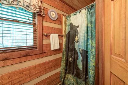 Rustic Charm 1 Bedroom 2 Bathroom Sleeps 4 Pets Welcome Hot Tub Priva - image 2