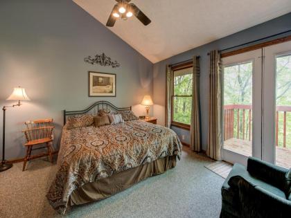 Above and Beyond 2 Bedrooms Sleeps 6 Private Amazing View Hot Tub - image 15