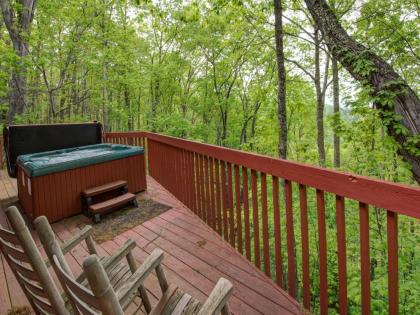 Above and Beyond 2 Bedrooms Sleeps 6 Private Amazing View Hot Tub - image 8